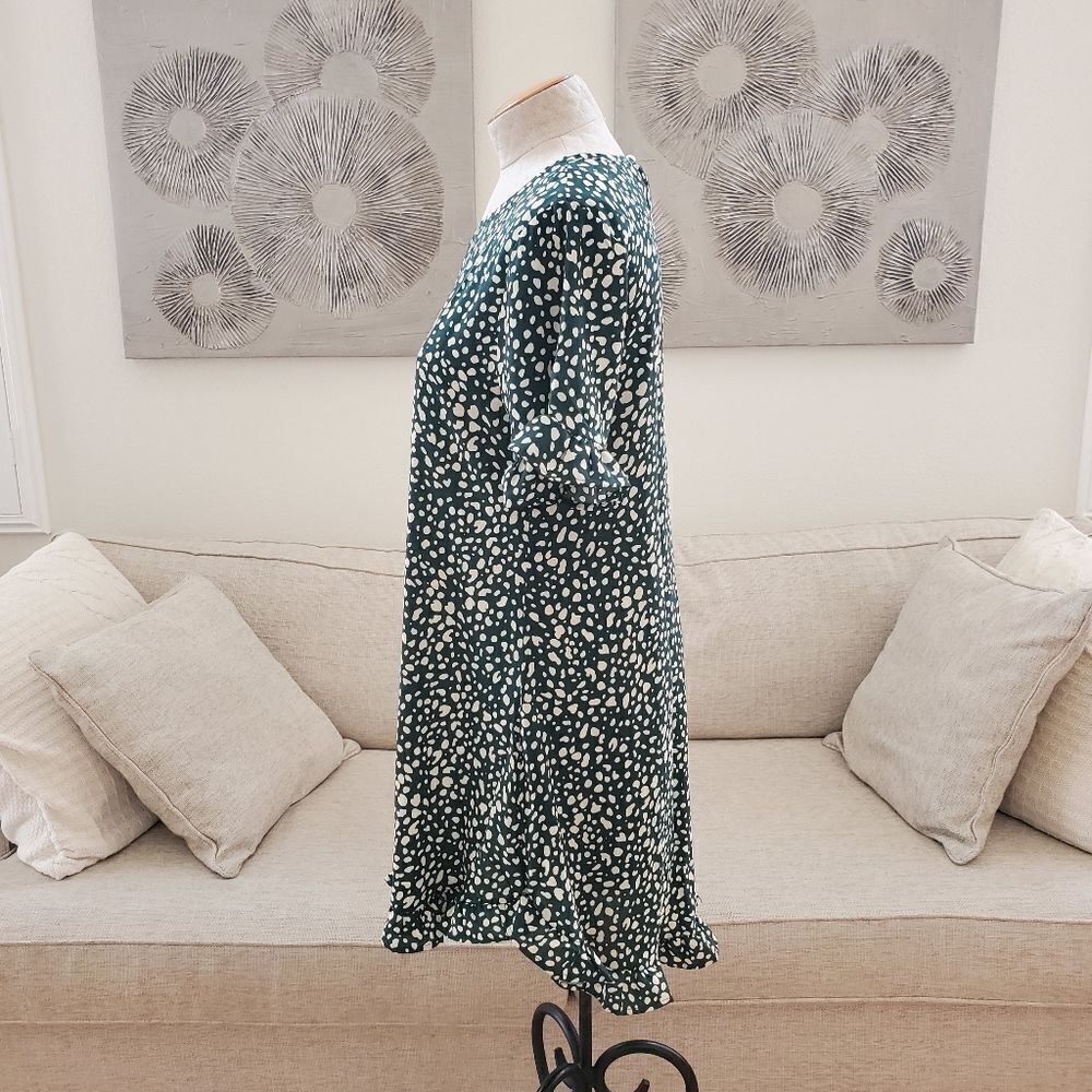 LS Ruffle-Sleeve Mini Dress - Picture 7 of 11